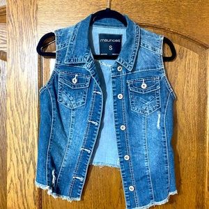 Maurices Jean vest